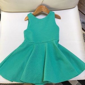 Girls dress
